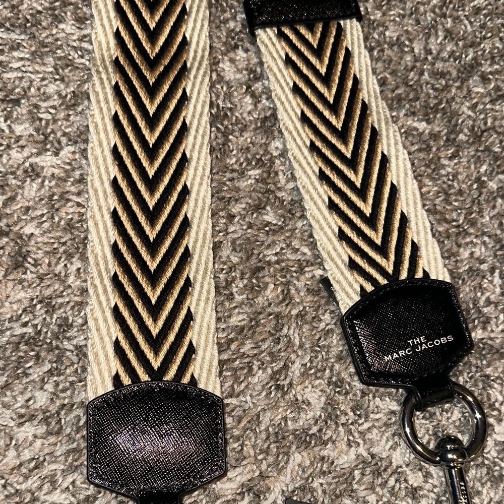 Marc Jacobs Black and Cream Chevron Bag Strap - Picture 3 of 3